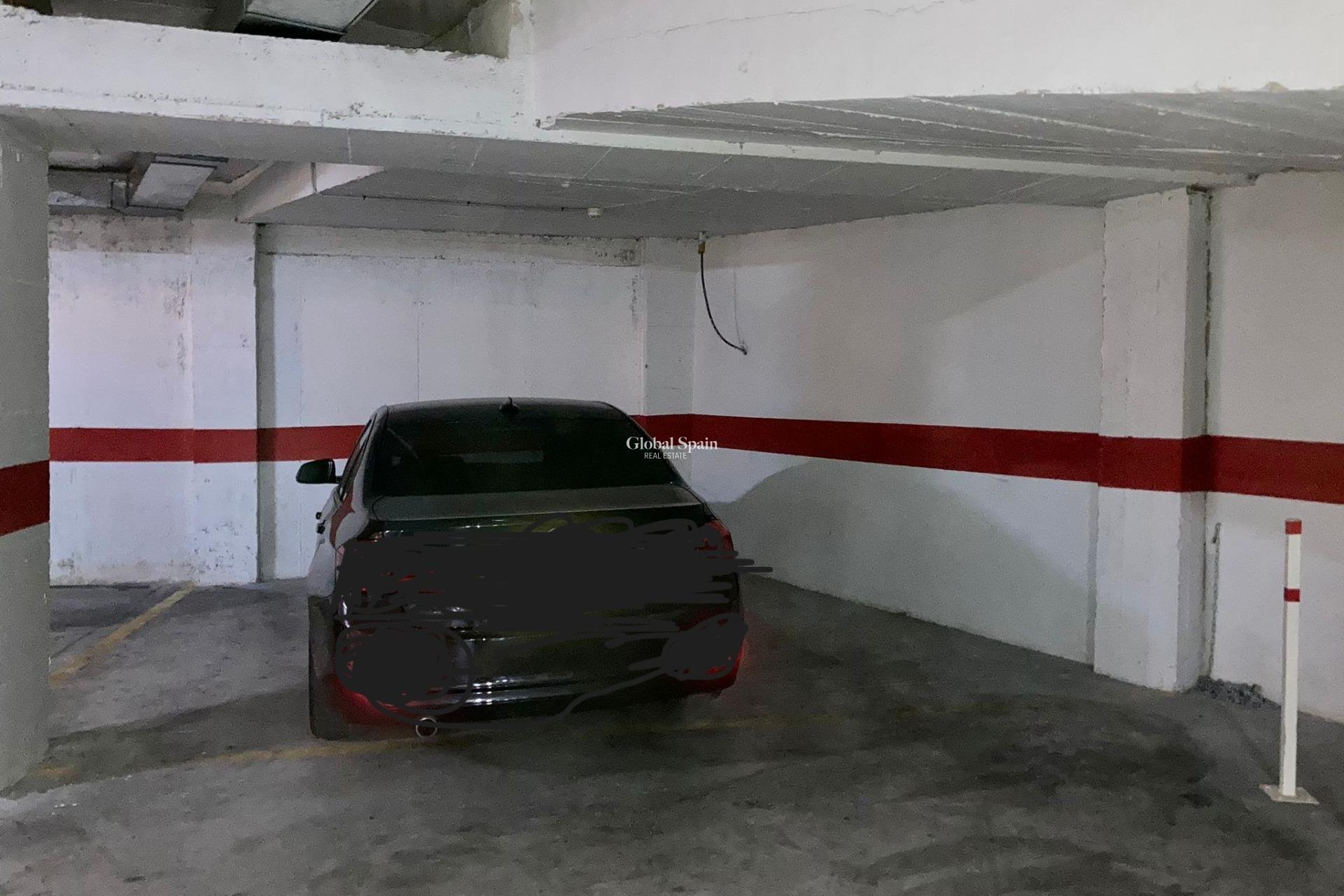 Revente - Parking Space / Garage -
TORREVIEJA - Nueva Torrevieja