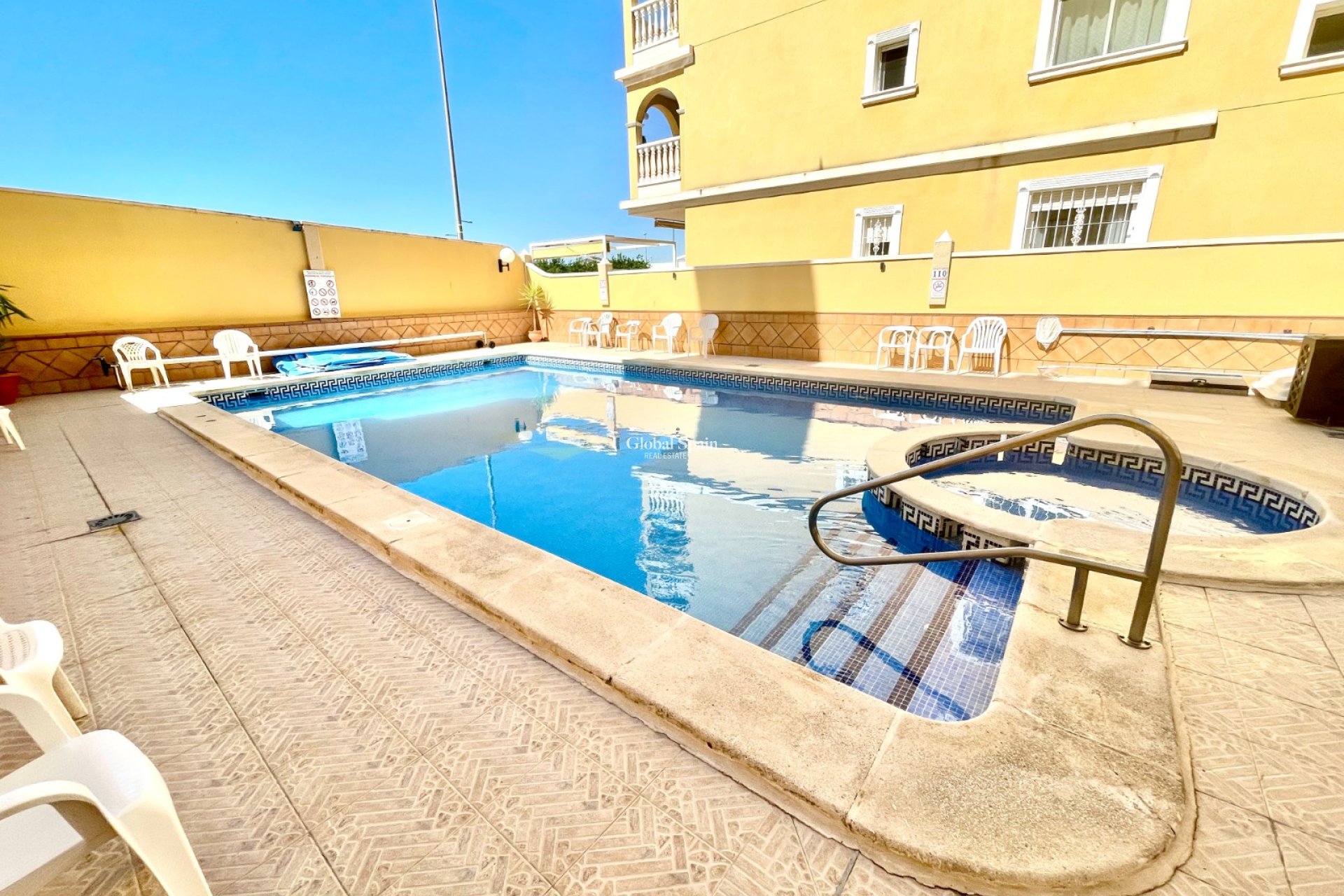 Revente - PENTHOUSE -
ALGORFA - Inland