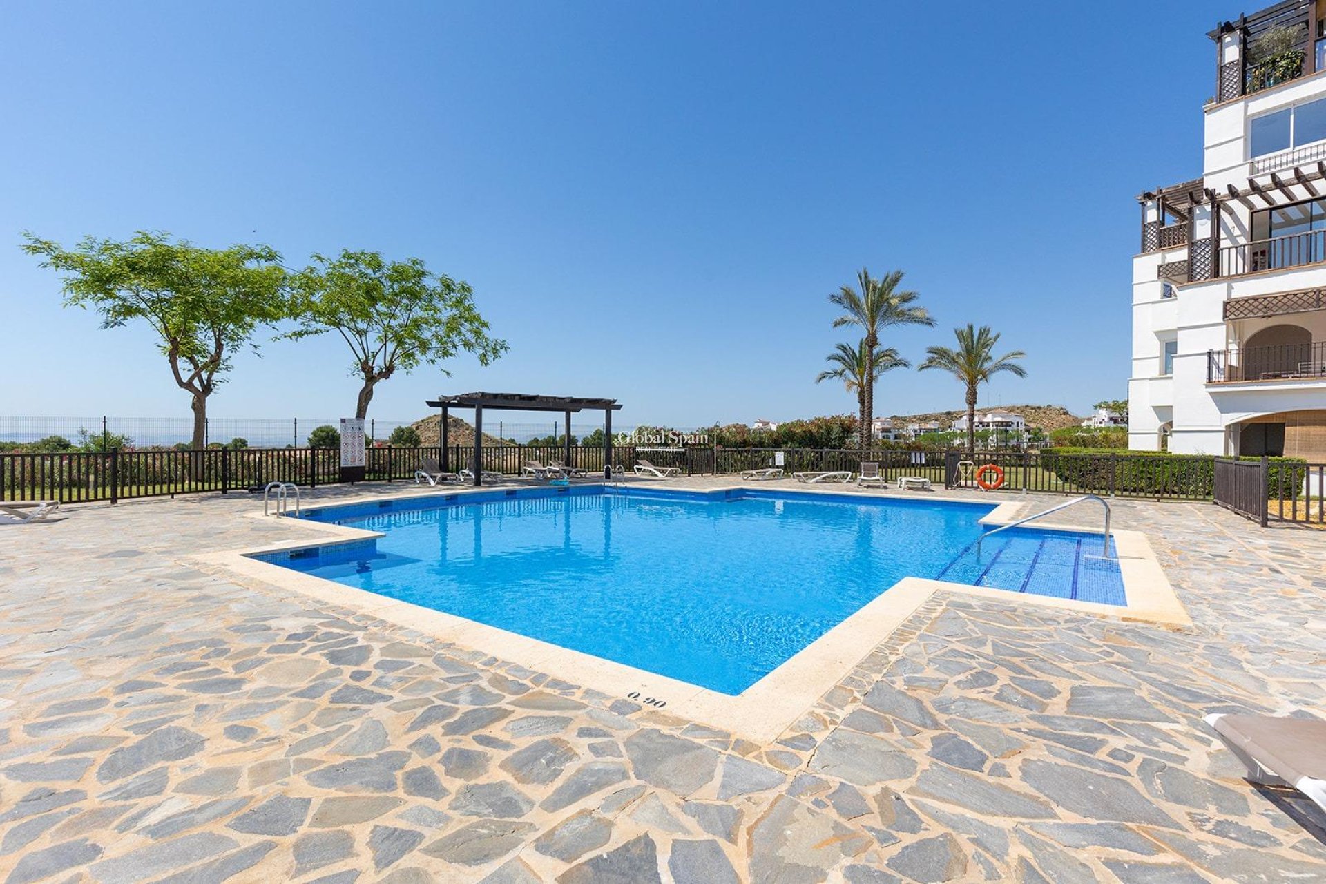 Revente - PENTHOUSE -
BAÑOS Y MENDIGO - El Valle Golf Resort