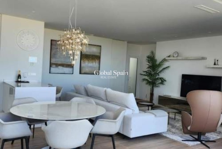 Revente - PENTHOUSE -
CAMPOAMOR - Costa Blanca