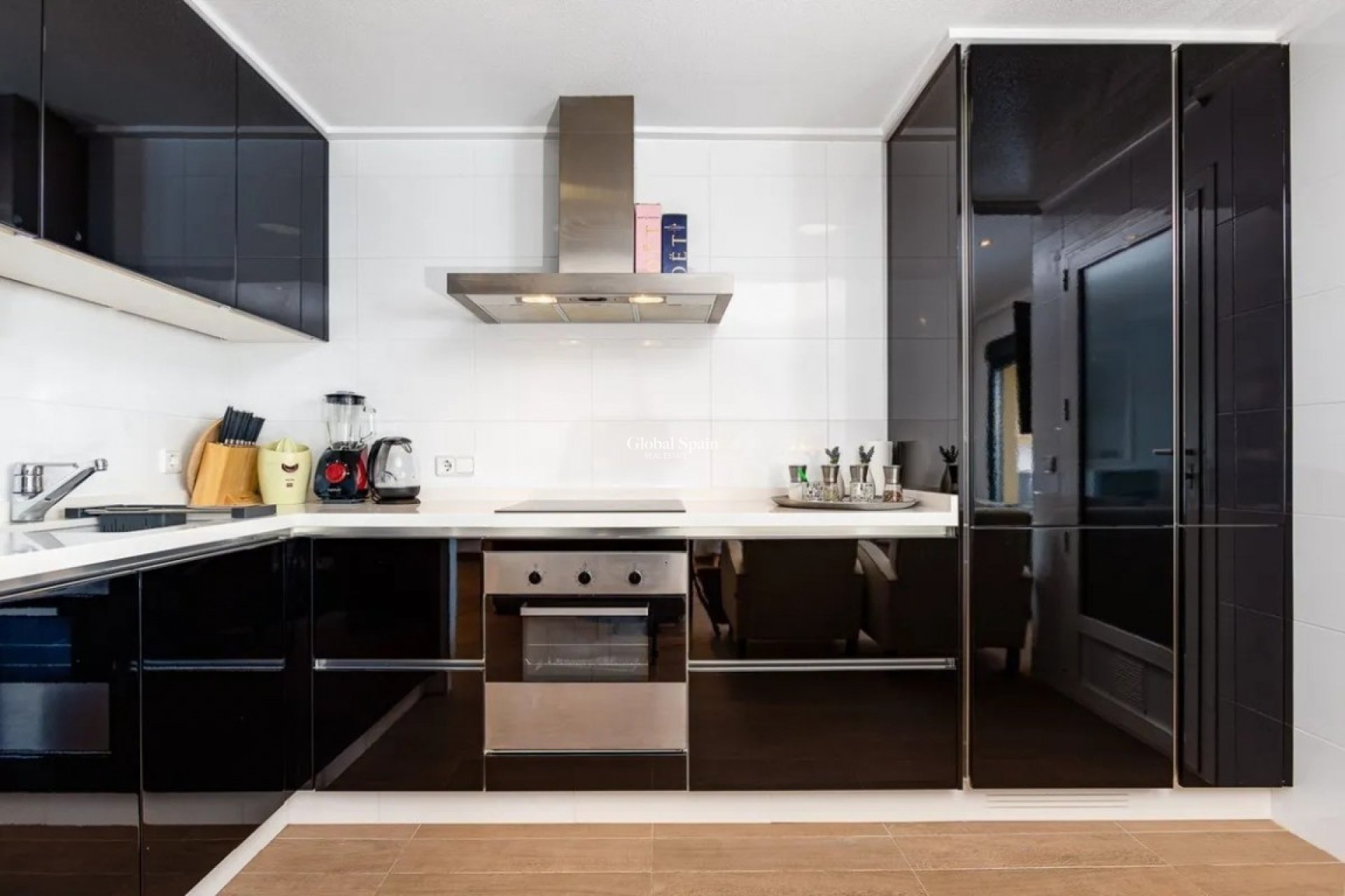 Revente - PENTHOUSE -
CAMPOAMOR - Inland