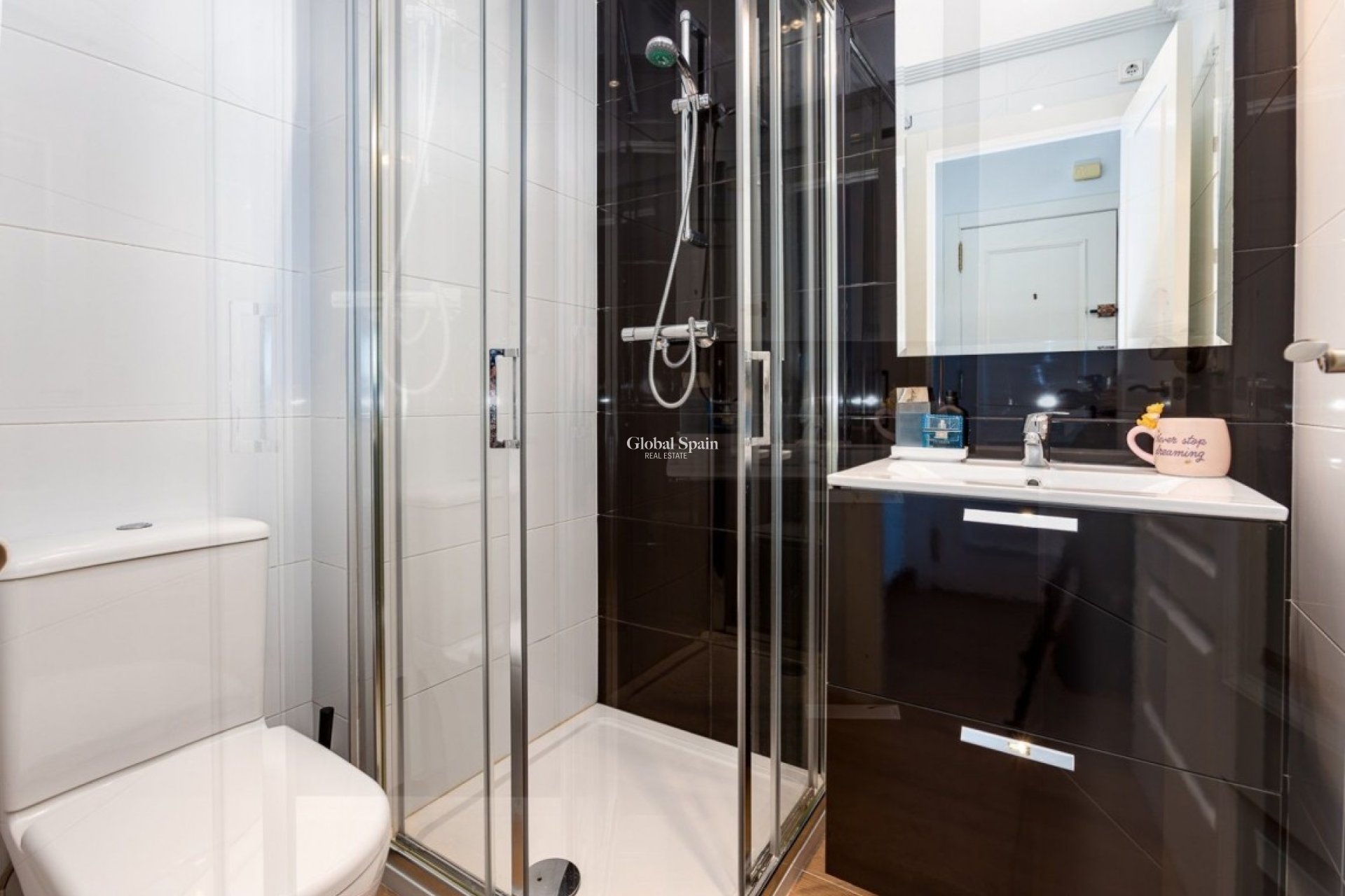 Revente - PENTHOUSE -
CAMPOAMOR - Inland