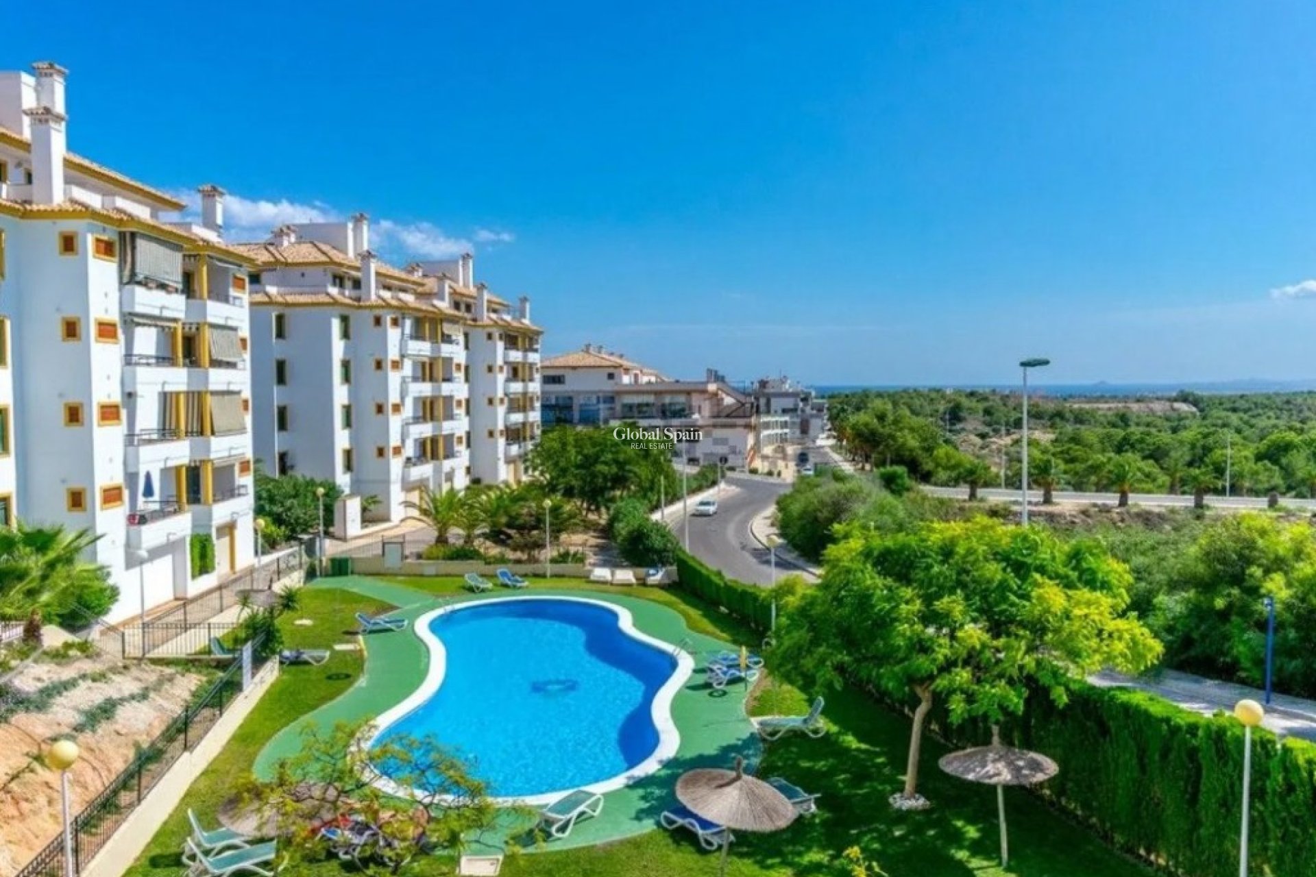 Revente - PENTHOUSE -
CAMPOAMOR - Inland