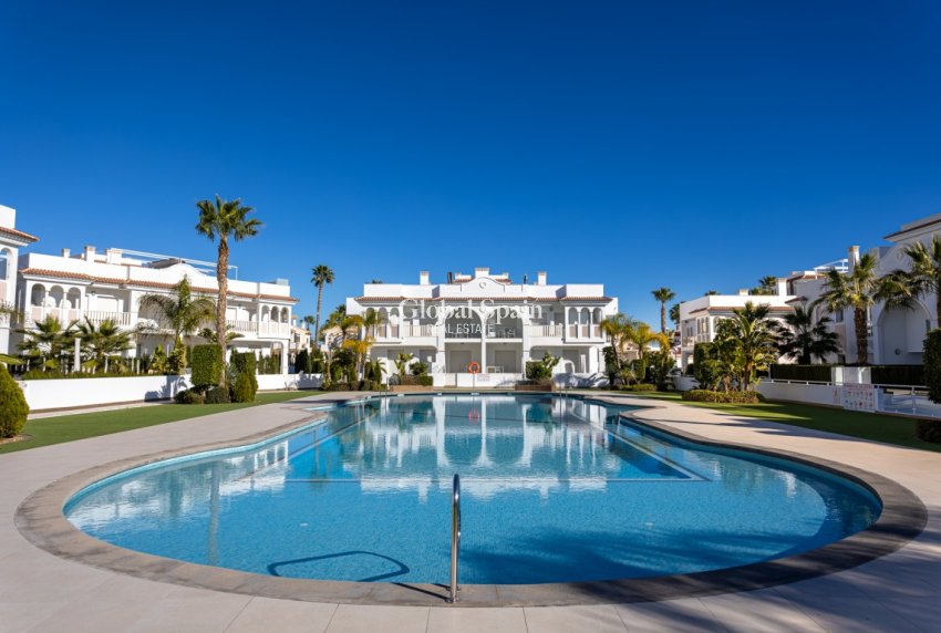 Revente - Penthouse -
CIUDAD QUESADA - Quesada