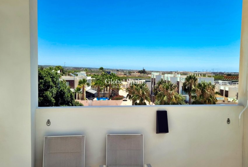 Revente - PENTHOUSE -
CIUDAD QUESADA