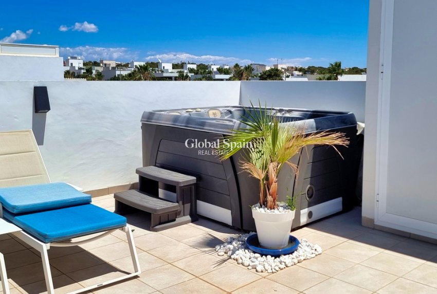 Revente - PENTHOUSE -
CIUDAD QUESADA