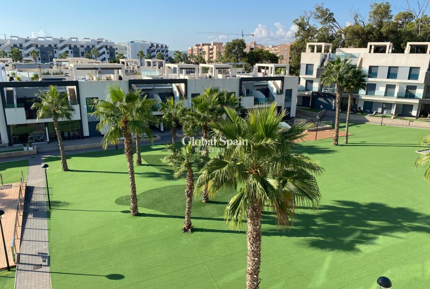 Revente - PENTHOUSE -
EL RASO - Costa Blanca