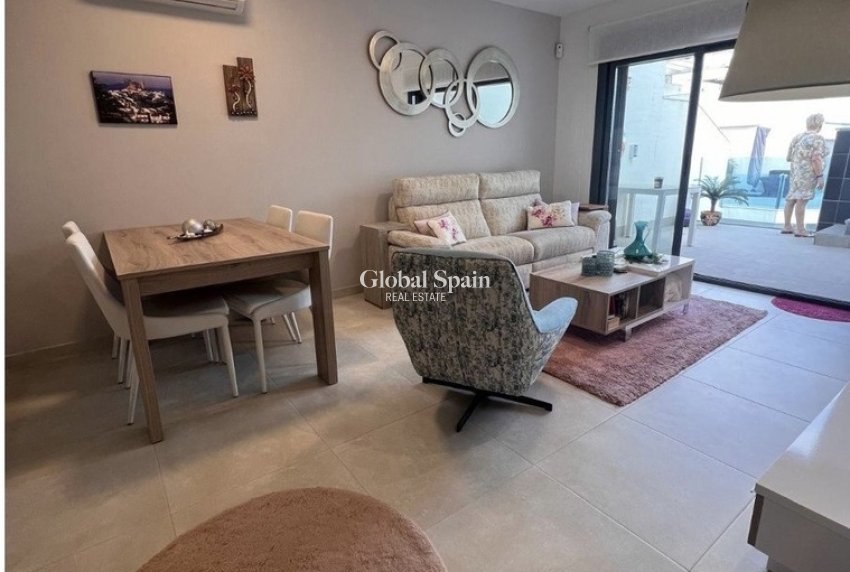 Revente - PENTHOUSE -
GUARDAMAR DEL SEGURA - EL RASO
