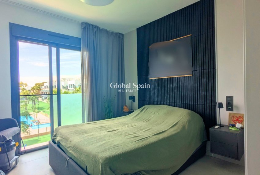 Revente - PENTHOUSE -
GUARDAMAR DEL SEGURA - El Raso