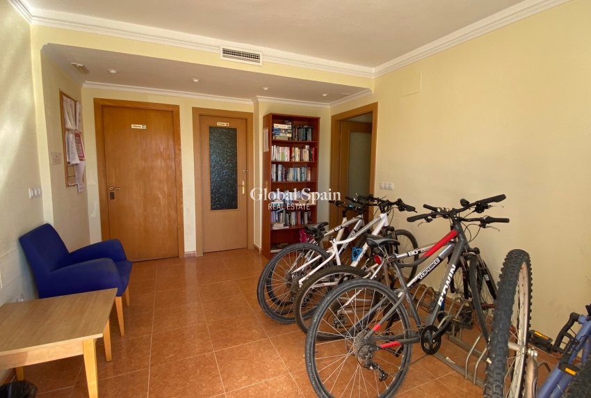 Revente - PENTHOUSE -
GUARDAMAR DEL SEGURA