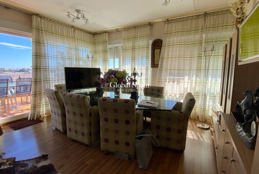 Revente - Penthouse -
GUARDAMAR DEL SEGURA