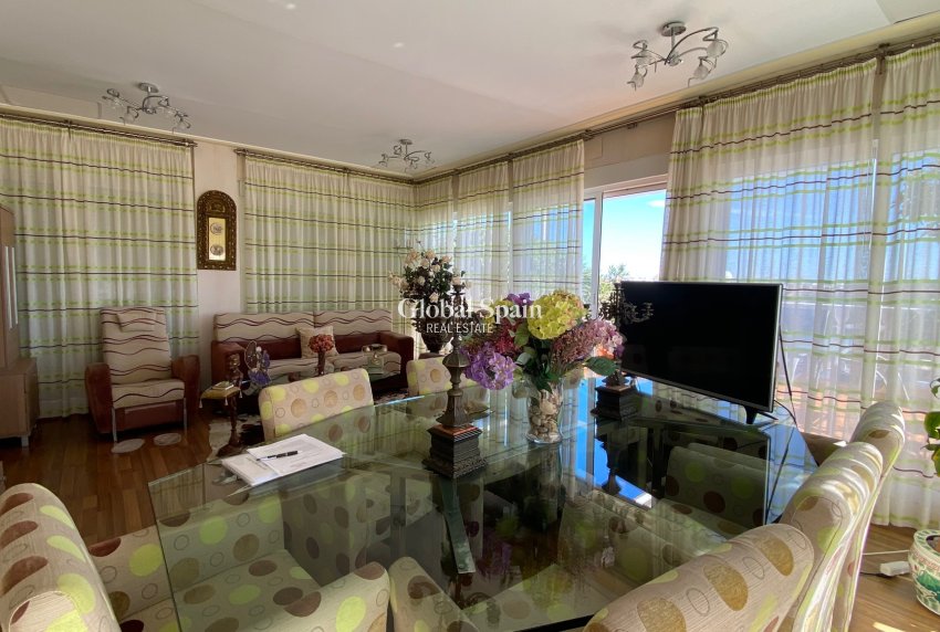 Revente - Penthouse -
GUARDAMAR DEL SEGURA