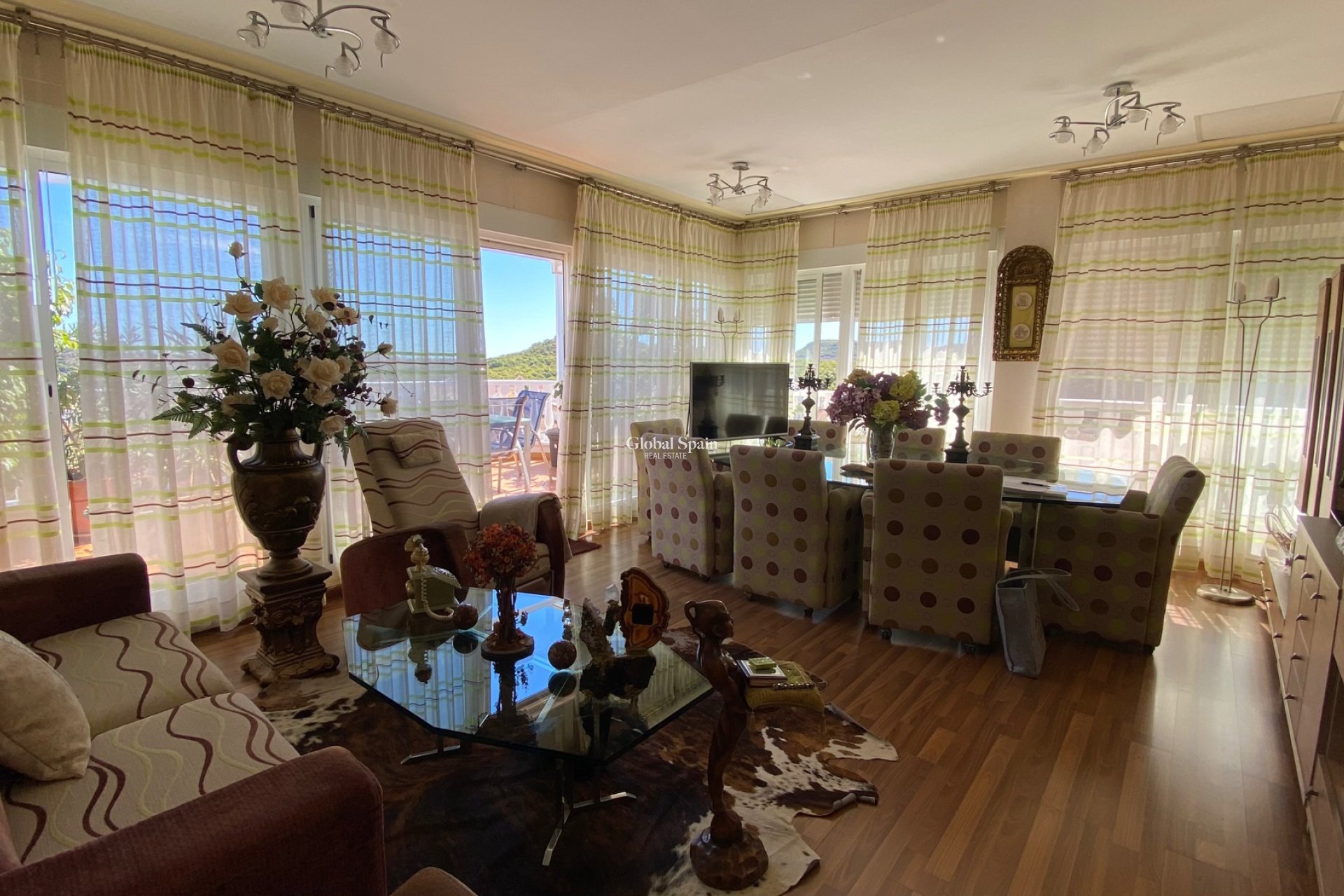 Revente - Penthouse -
GUARDAMAR DEL SEGURA