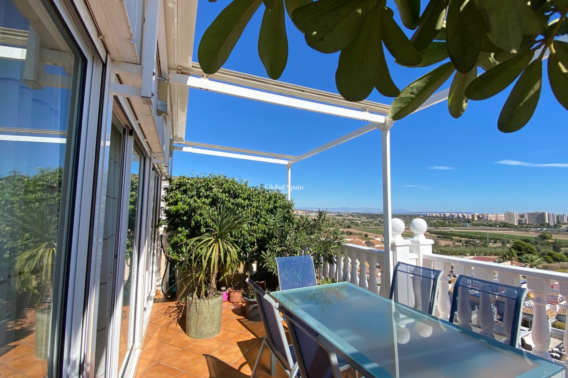 Revente - Penthouse -
GUARDAMAR DEL SEGURA
