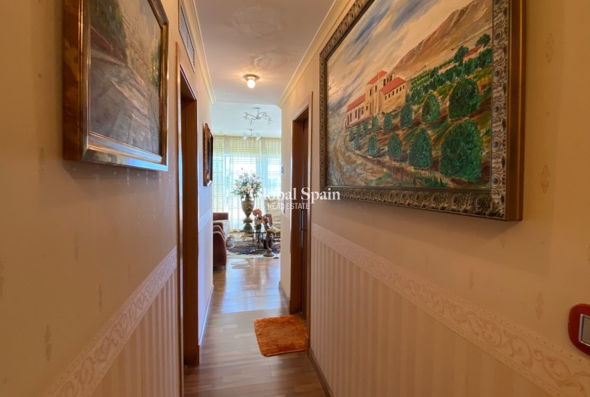 Revente - Penthouse -
GUARDAMAR DEL SEGURA