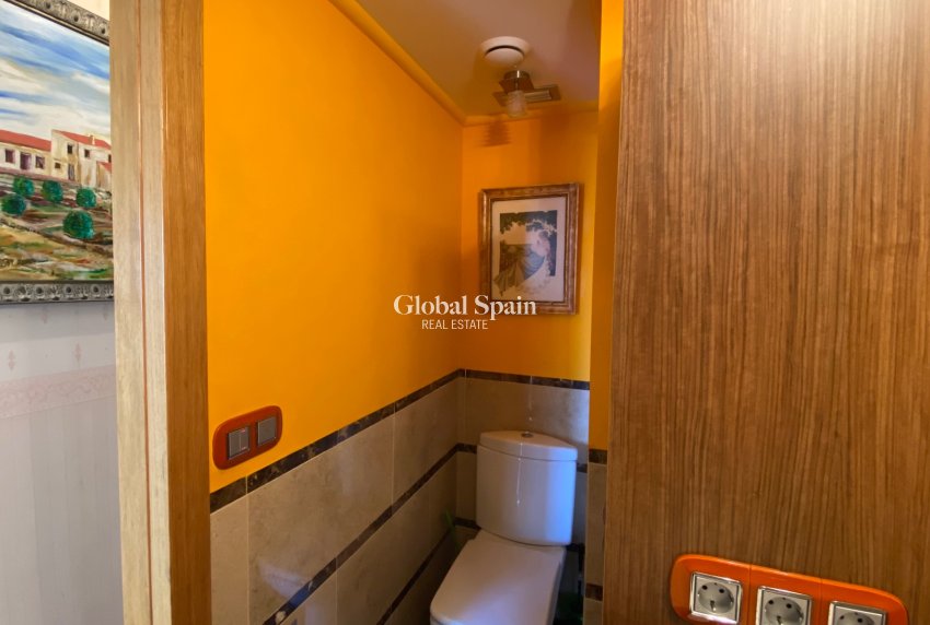 Revente - Penthouse -
GUARDAMAR DEL SEGURA