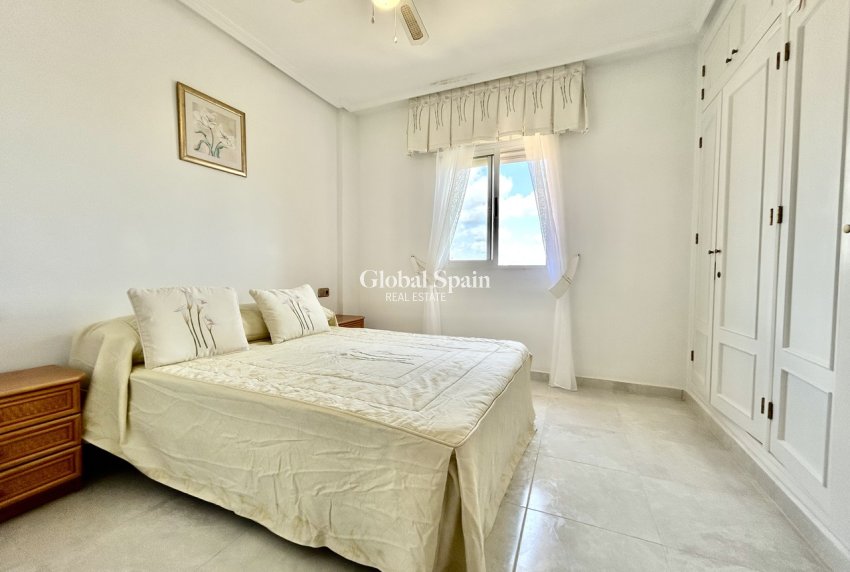 Revente - PENTHOUSE -
LA ZENIA - Costa Blanca