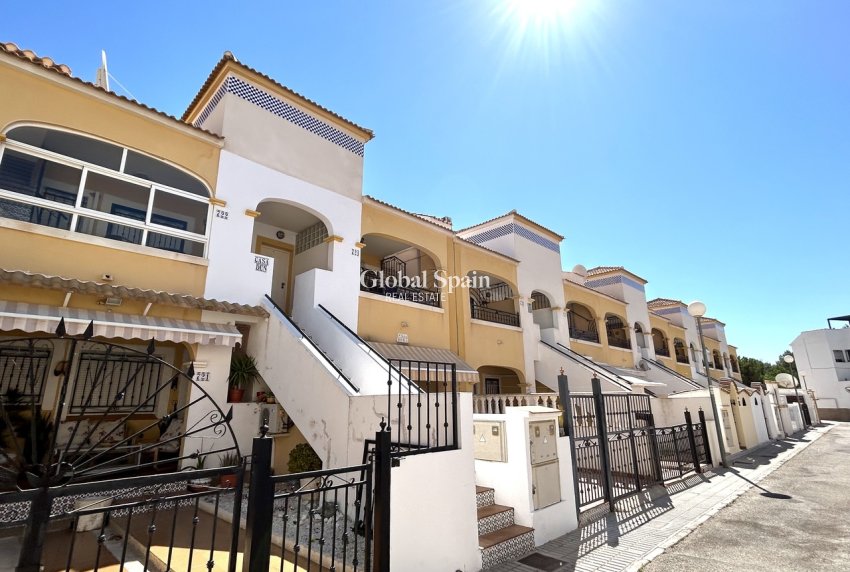 Revente - PENTHOUSE -
LOS BALCONES - LOS ALTOS - Costa Blanca