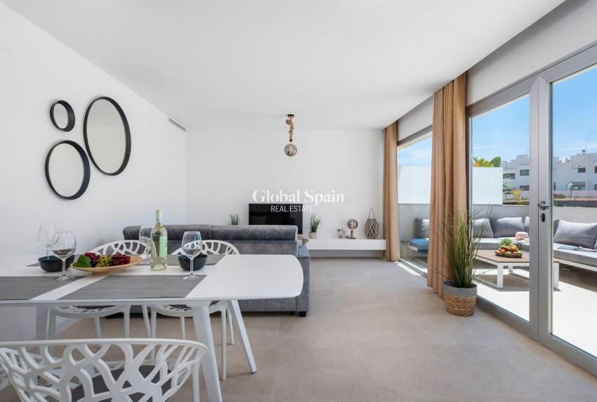 Revente - PENTHOUSE -
LOS BALCONES - LOS ALTOS - Costa Blanca