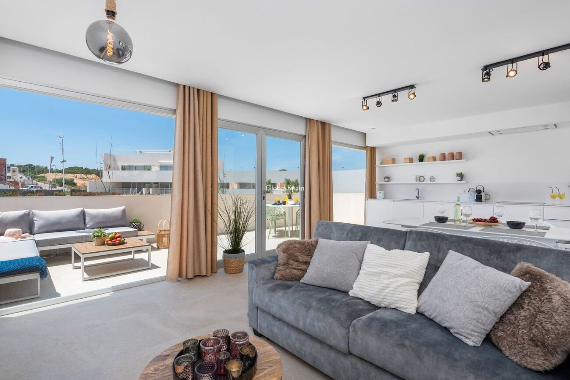 Revente - PENTHOUSE -
LOS BALCONES - LOS ALTOS - Costa Blanca