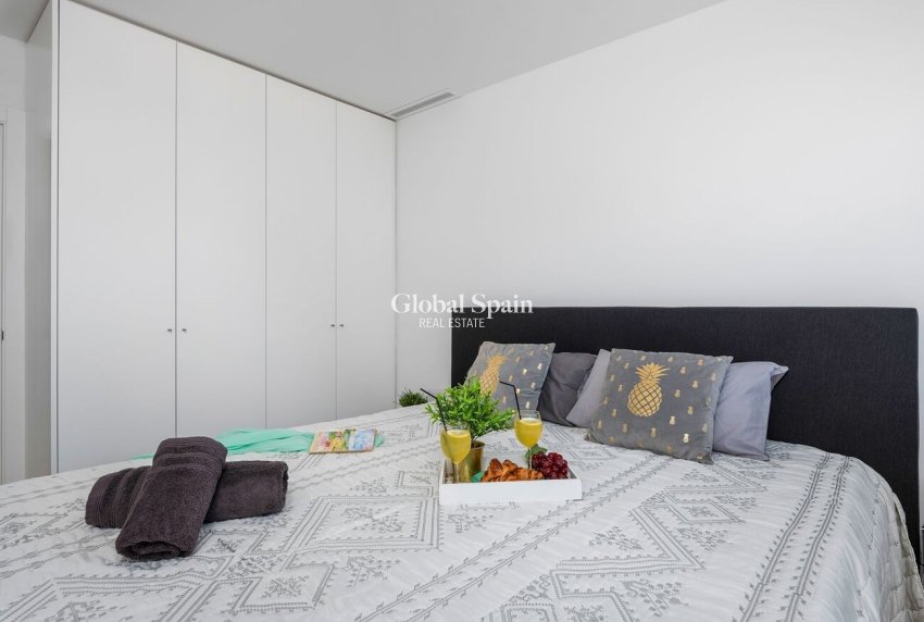 Revente - PENTHOUSE -
LOS BALCONES - LOS ALTOS - Costa Blanca