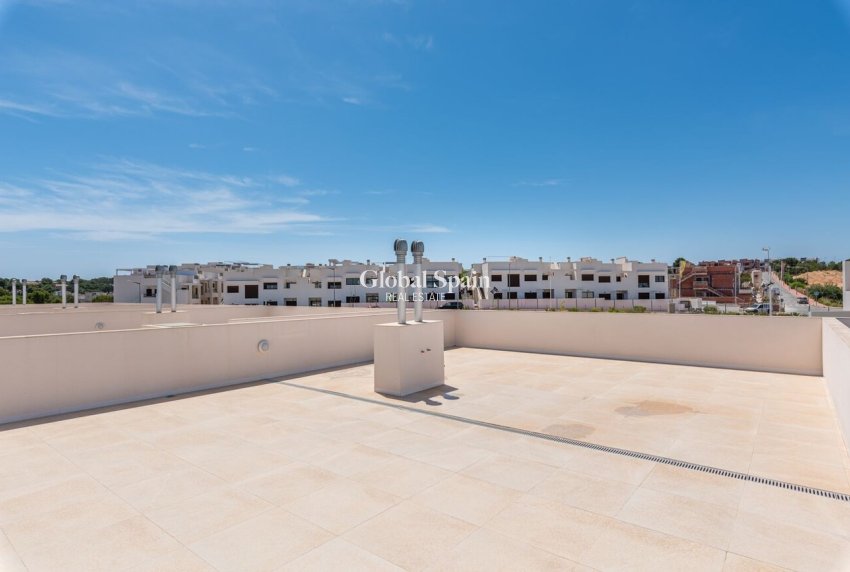 Revente - PENTHOUSE -
LOS BALCONES - LOS ALTOS - Costa Blanca