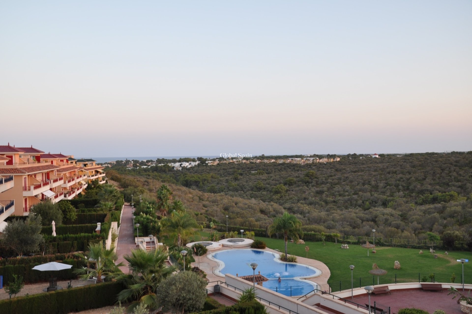 Revente - PENTHOUSE -
MANACOR - optional location detail