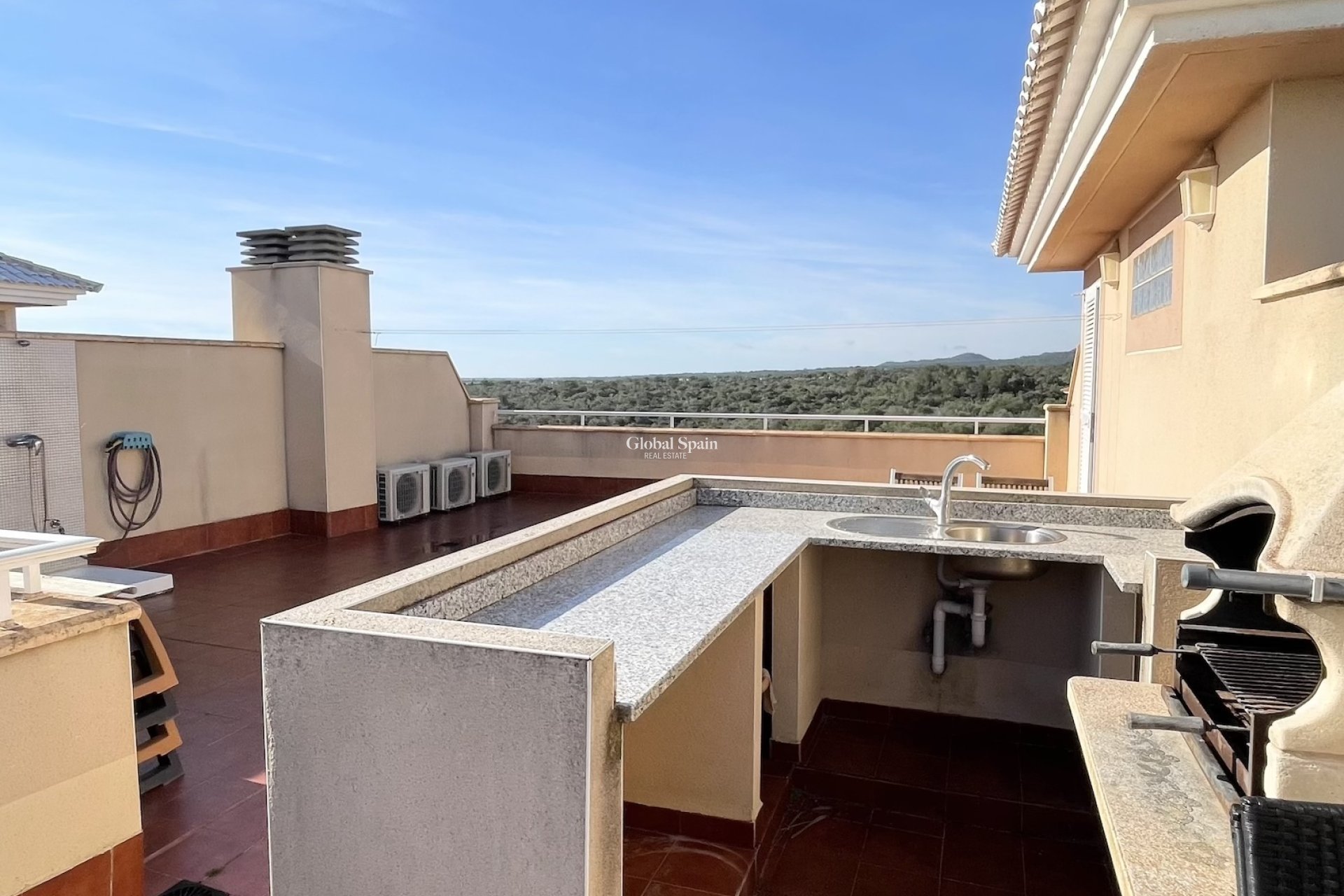 Revente - PENTHOUSE -
MANACOR - optional location detail