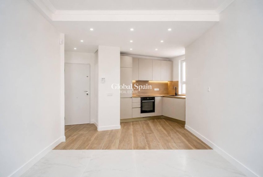 Revente - PENTHOUSE -
ORIHUELA COSTA - CABO ROIG