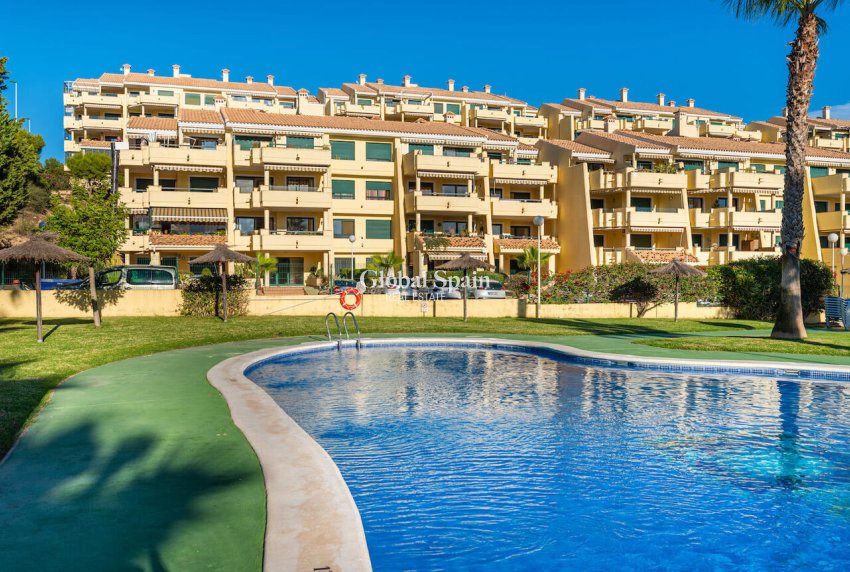 Revente - PENTHOUSE -
ORIHUELA COSTA - CAMPOAMOR
