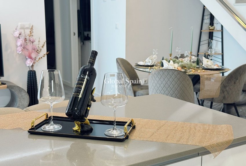 Revente - PENTHOUSE -
ORIHUELA COSTA - Costa Blanca