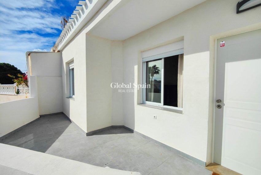 Revente - PENTHOUSE -
ORIHUELA COSTA - Costa Blanca