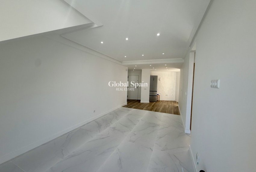 Revente - PENTHOUSE -
ORIHUELA COSTA - Costa Blanca