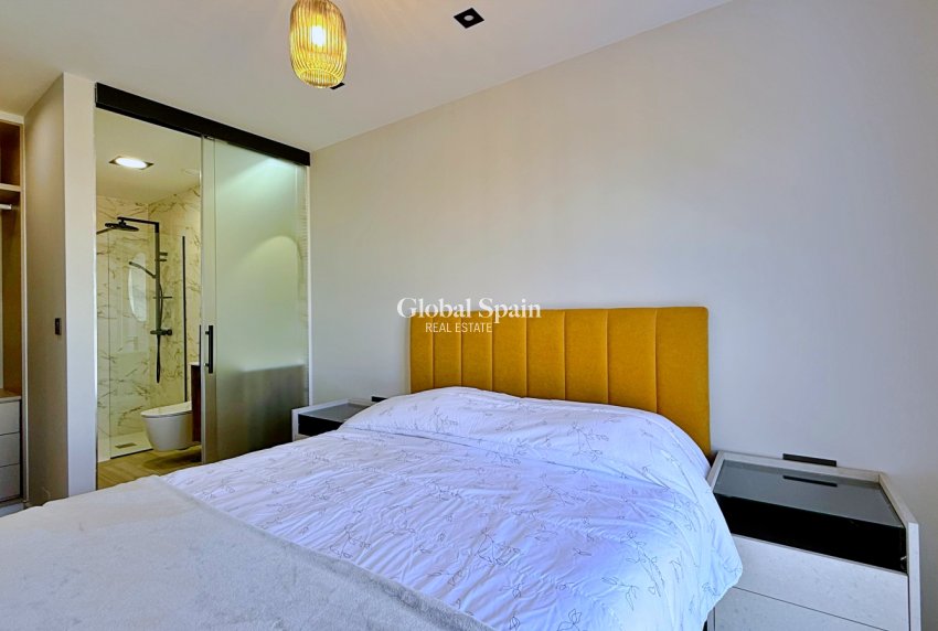 Revente - PENTHOUSE -
ORIHUELA COSTA - Costa Blanca