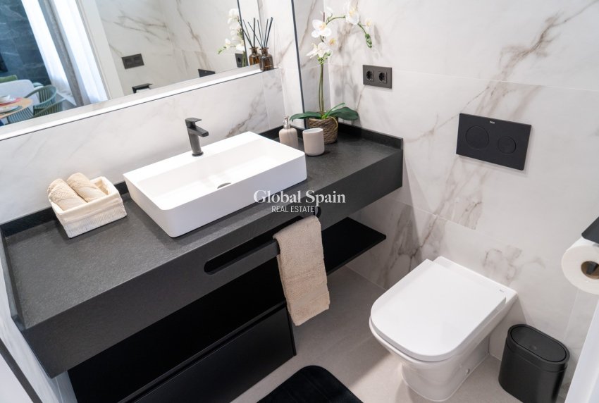 Revente - Penthouse -
ORIHUELA COSTA - La Zenia