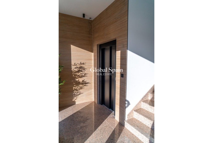 Revente - Penthouse -
ORIHUELA COSTA - La Zenia