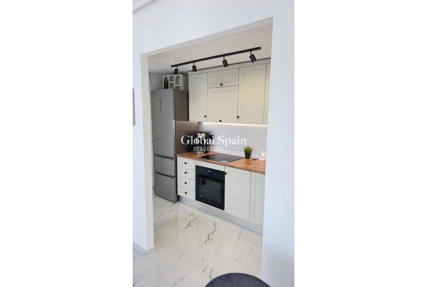 Revente - PENTHOUSE -
ORIHUELA COSTA - La Zenia