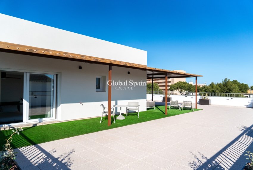 Revente - PENTHOUSE -
ORIHUELA COSTA - La Zenia