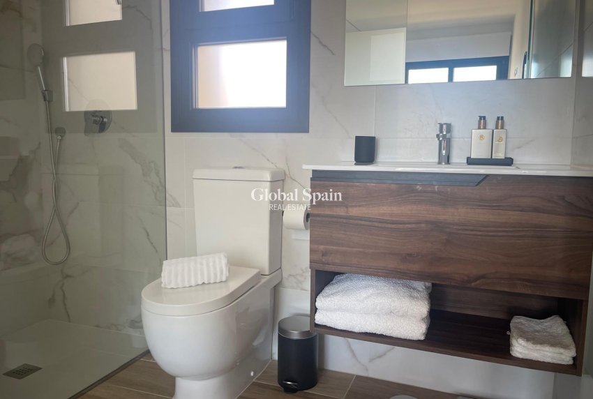 Revente - PENTHOUSE -
ORIHUELA COSTA - Las Filipinas