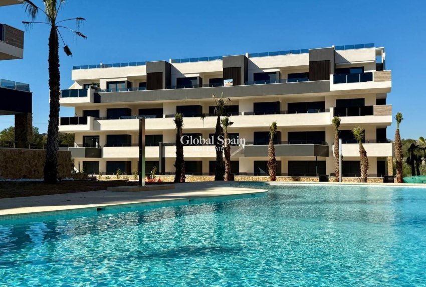 Revente - PENTHOUSE -
ORIHUELA COSTA - PAU 8