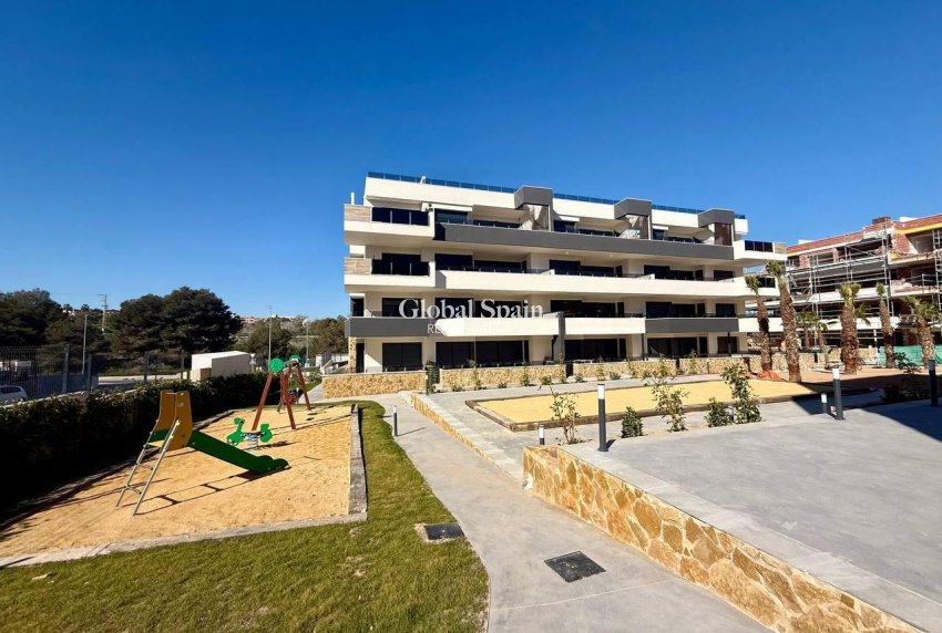 Revente - PENTHOUSE -
ORIHUELA COSTA - PAU 8