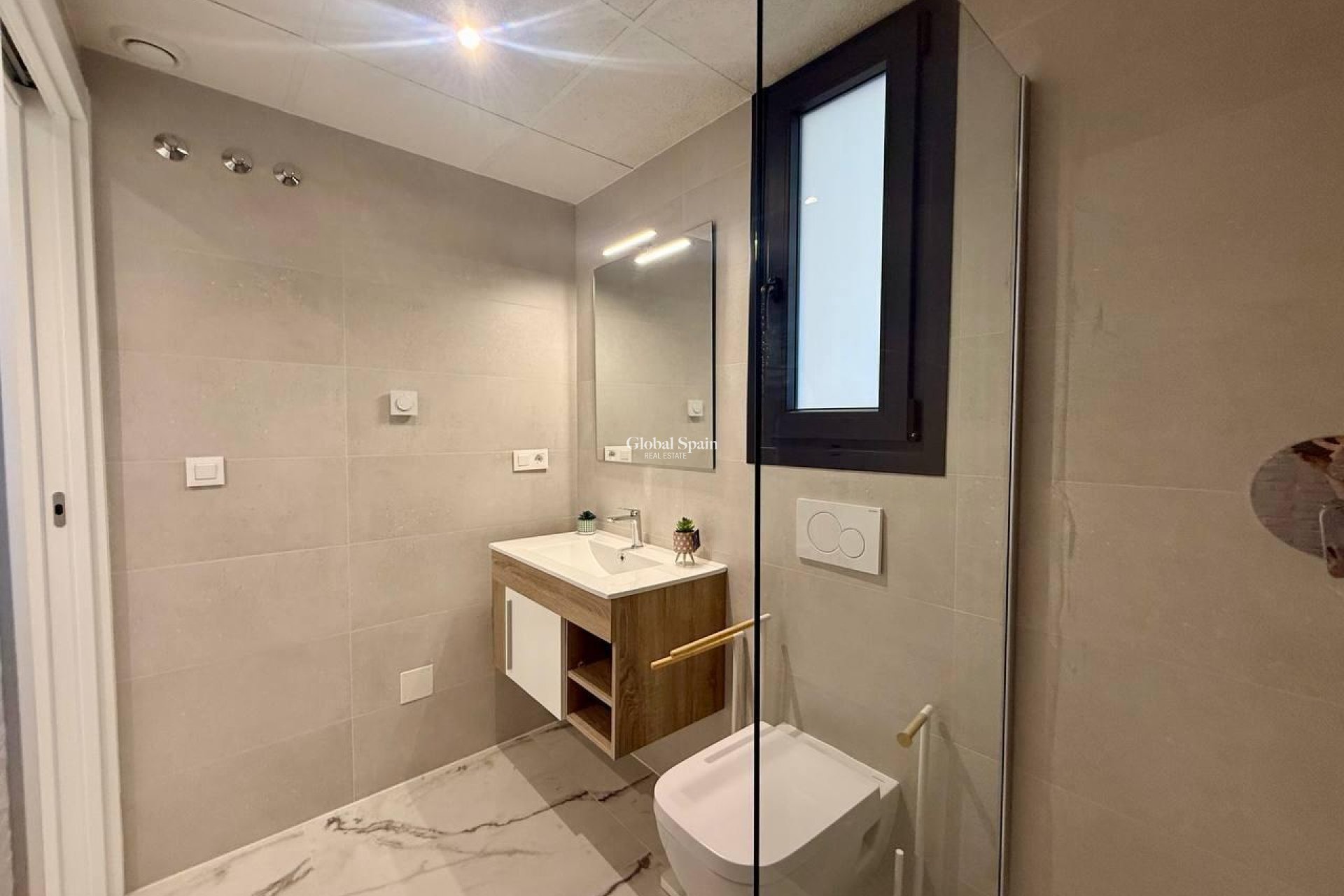 Revente - PENTHOUSE -
ORIHUELA COSTA - PAU 8