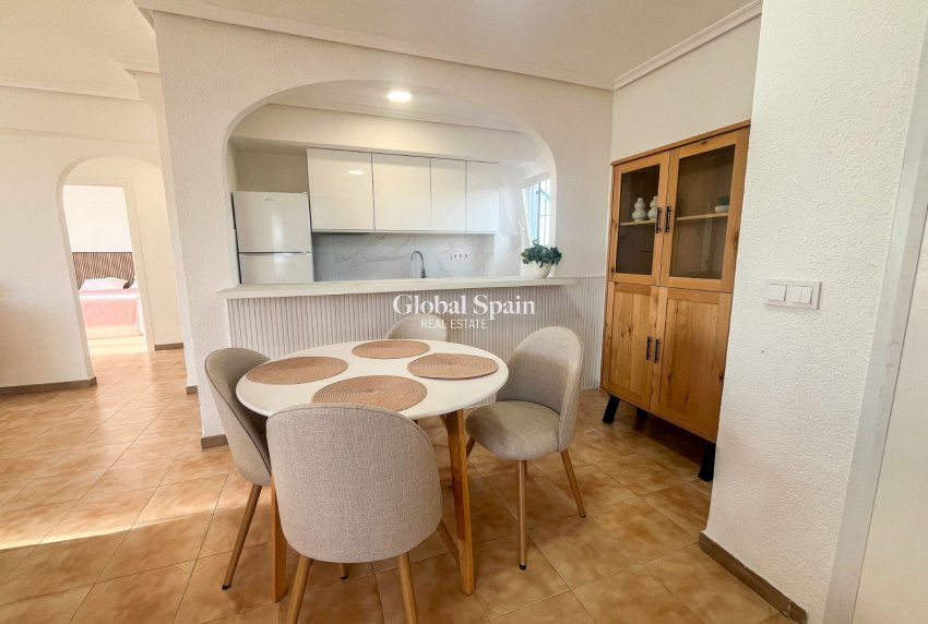 Revente - Penthouse -
ORIHUELA COSTA - Punta Prima