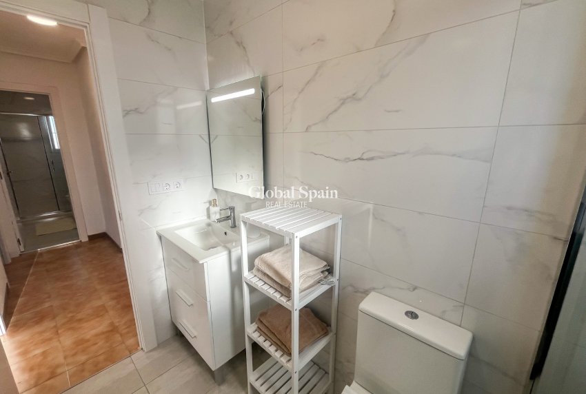 Revente - Penthouse -
ORIHUELA COSTA - Punta Prima