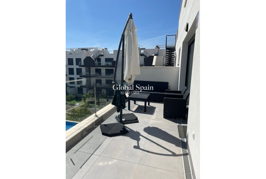 Revente - Penthouse -
ORIHUELA COSTA - VILLAMARTÍN