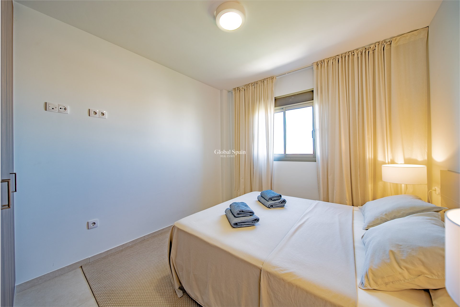 Revente - PENTHOUSE -
ORIHUELA COSTA - VILLAMARTÍN