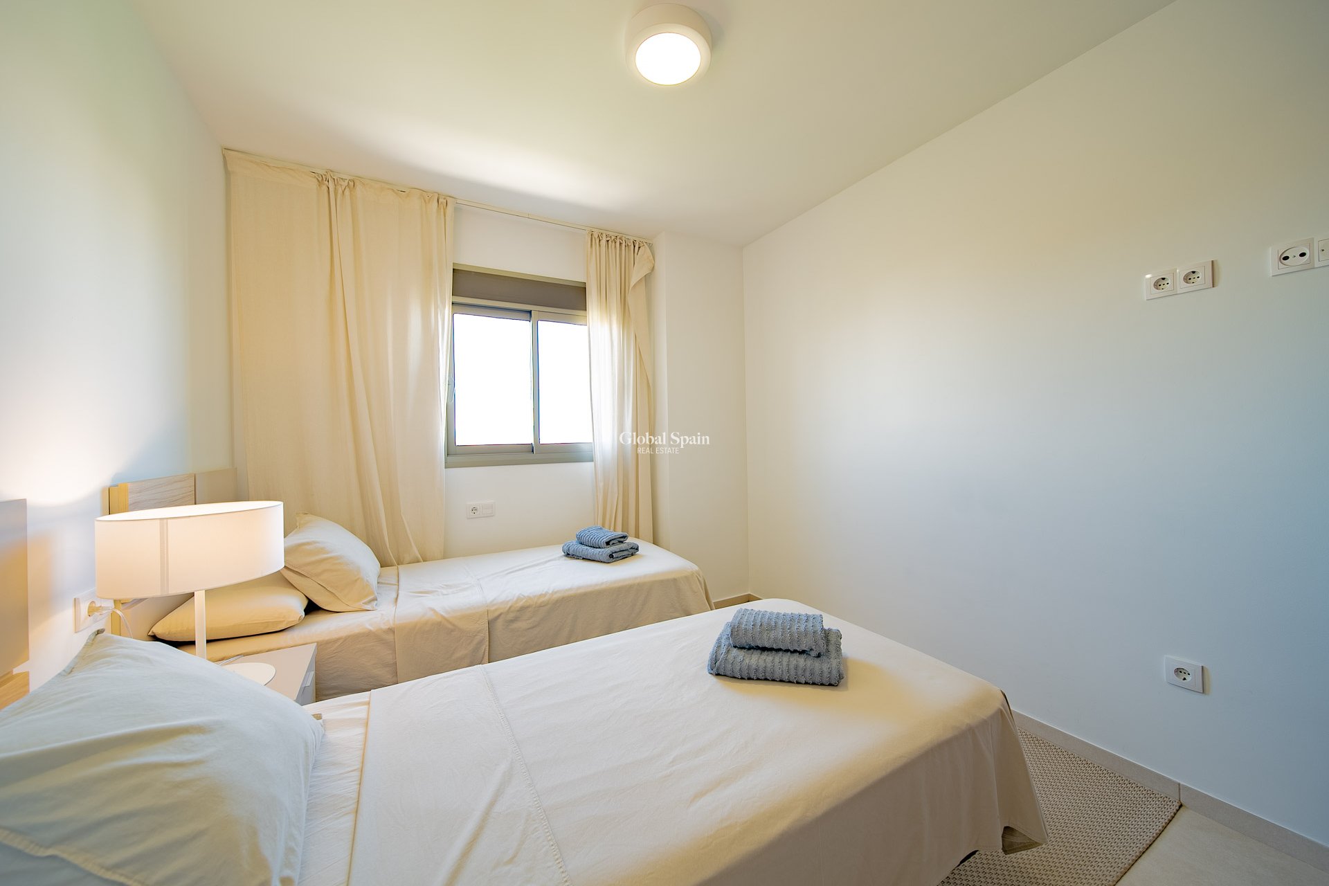 Revente - PENTHOUSE -
ORIHUELA COSTA - VILLAMARTÍN
