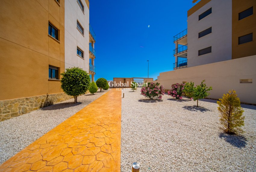 Revente - PENTHOUSE -
ORIHUELA COSTA - VILLAMARTÍN