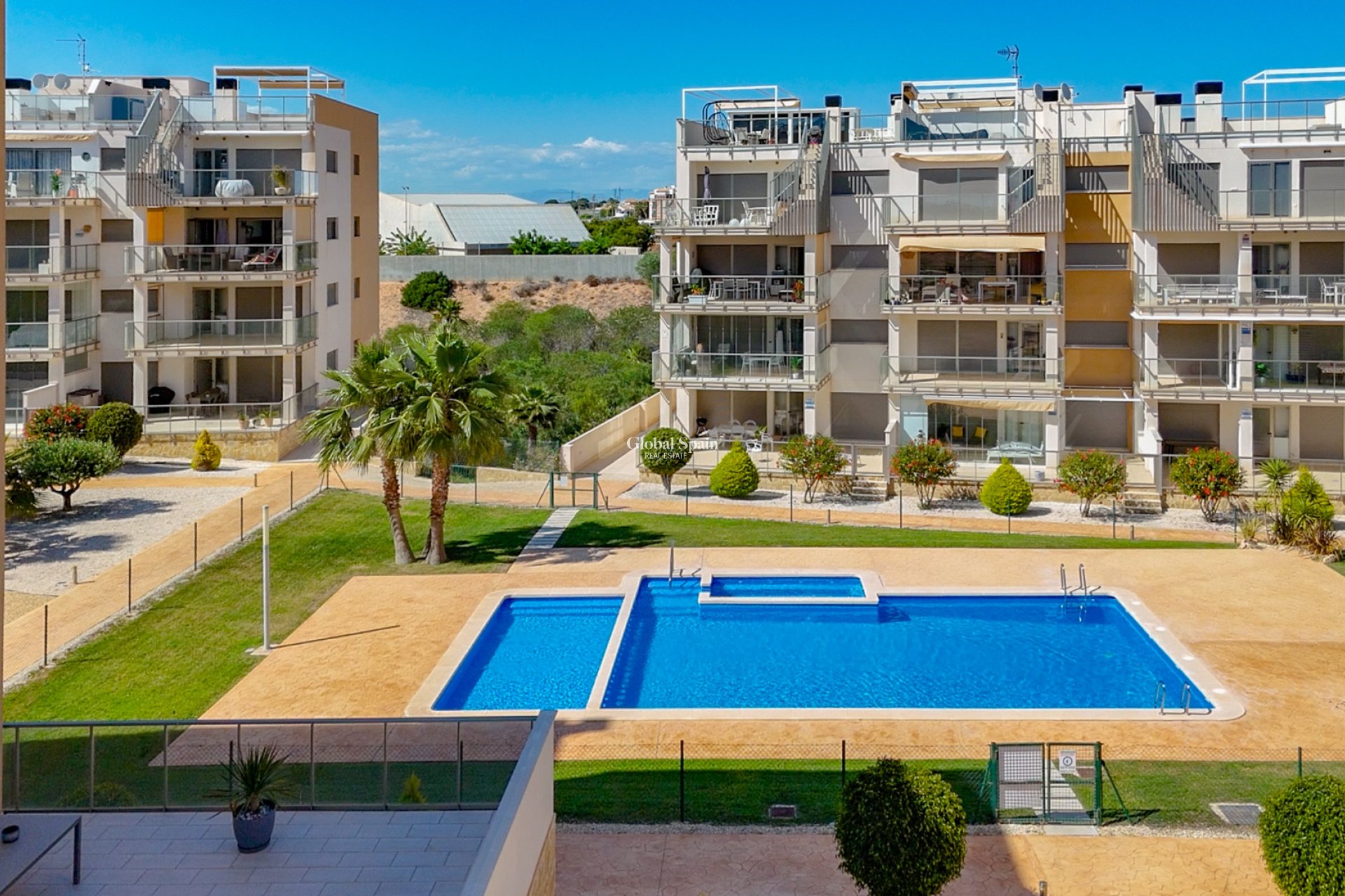 Revente - PENTHOUSE -
ORIHUELA COSTA - VILLAMARTÍN