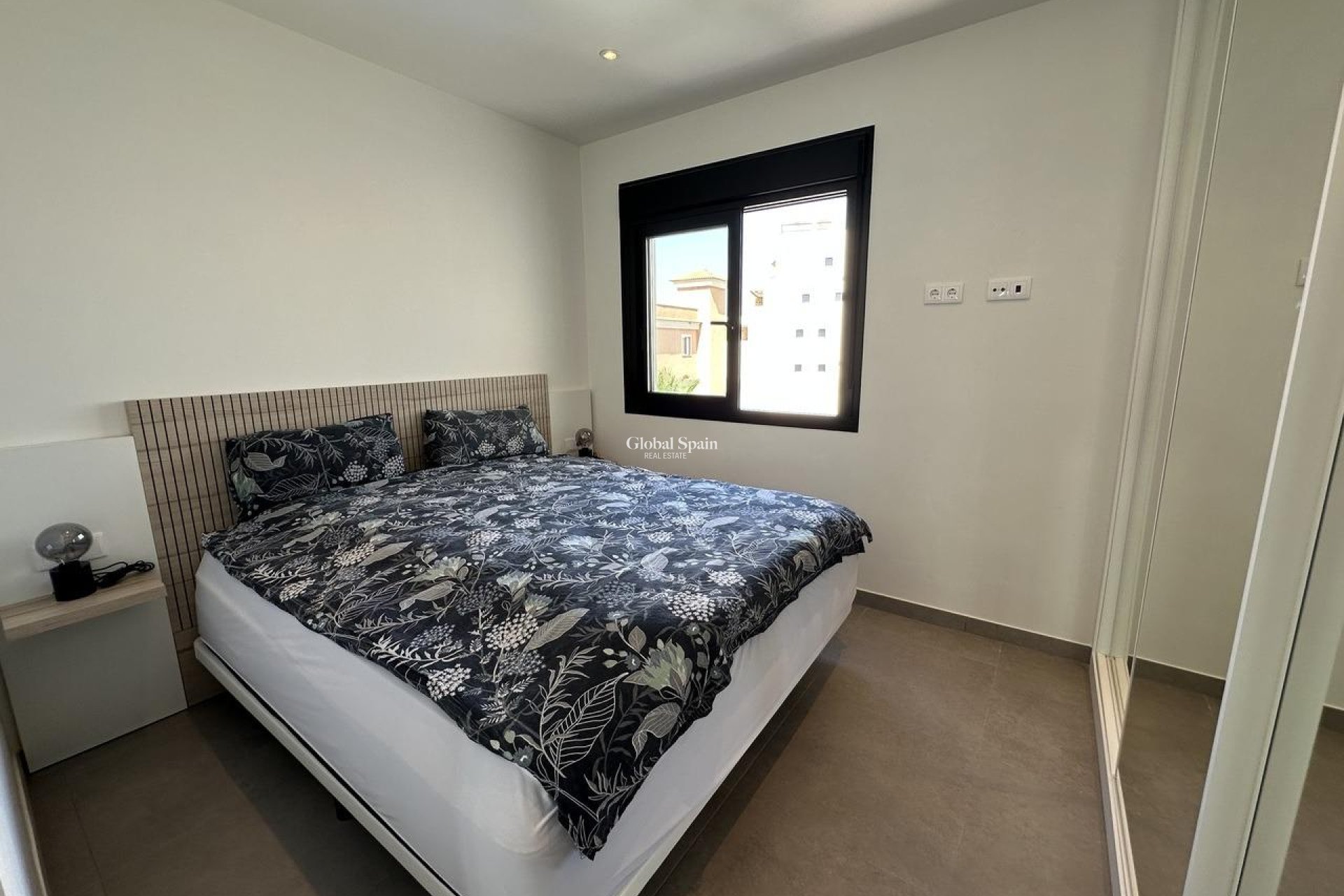Revente - PENTHOUSE -
ORIHUELA COSTA - VILLAMARTÍN